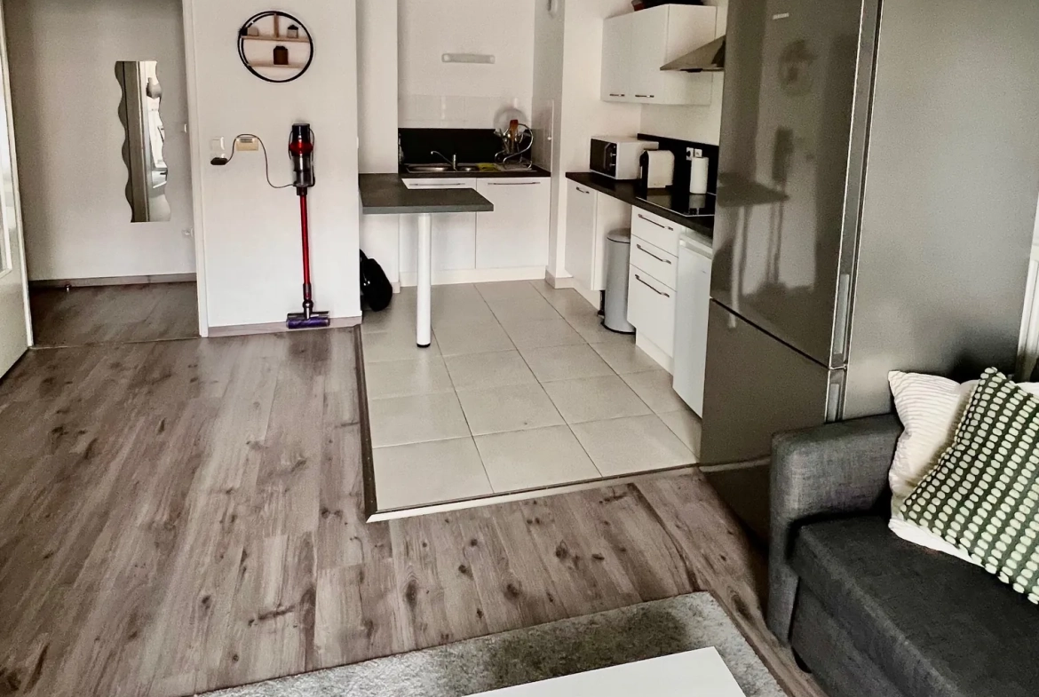Appartement T2 lumineux de 42,69 m² à Lille avec parking et balcon – Idéal étudiant ou jeune actif 