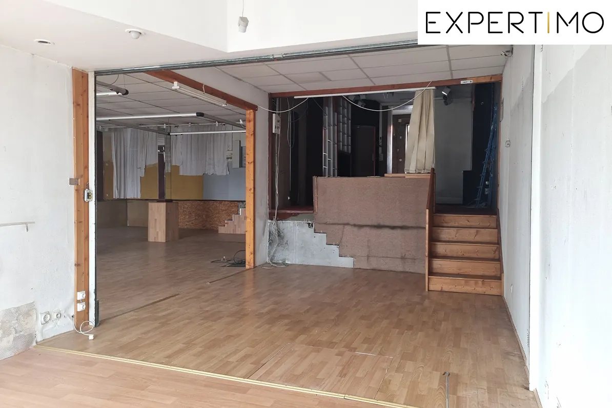 Ancien local commercial à Saint Eloy-les-Mines avec possibilités d’aménagement – Prix attractif 