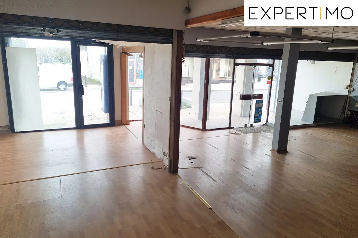 Ancien local commercial à Saint Eloy-les-Mines avec possibilités d’aménagement – Prix attractif 