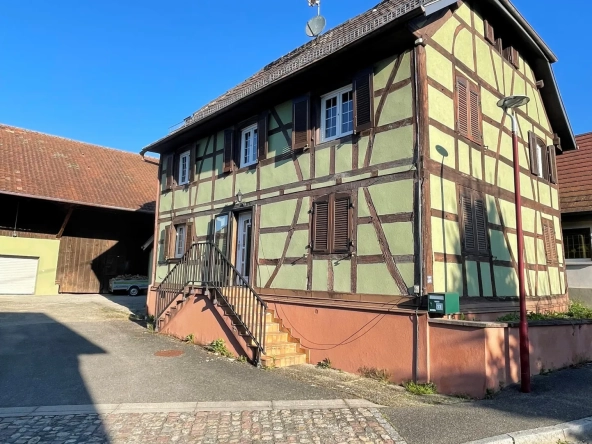 Charmante maison alsacienne avec dépendance et jardin ensoleillé à Galfingue