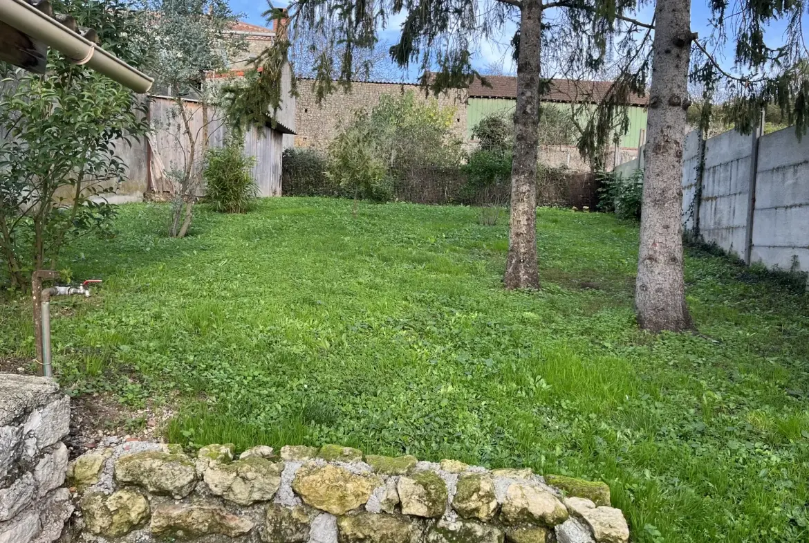 Maison à vendre à Thouars de 140 m² avec jardin et garage 