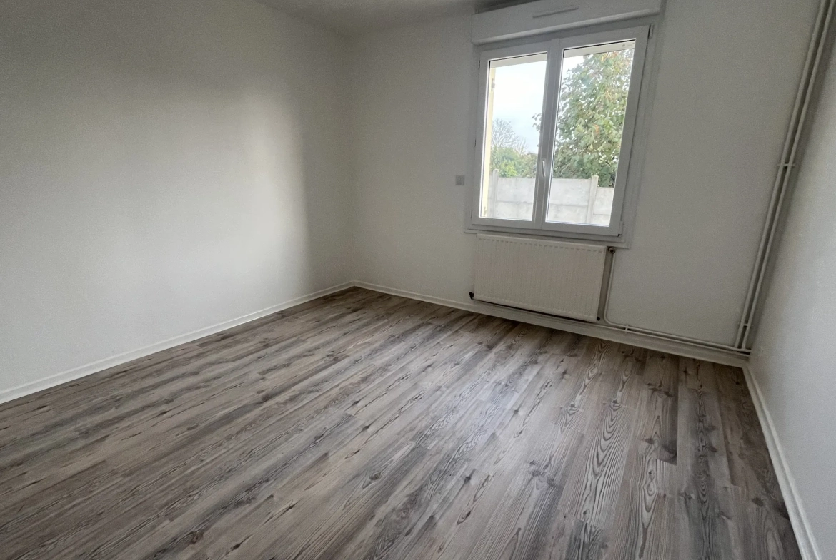 Maison à vendre à Thouars de 140 m² avec jardin et garage 