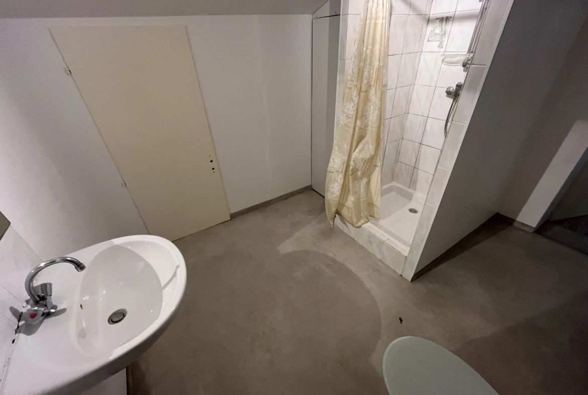 Maison à vendre à Thouars de 140 m² avec jardin et garage 