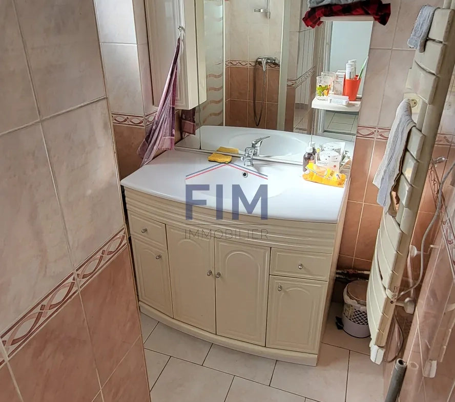 Maison lumineuse de 97 m² proche Dieppe avec 3 chambres et terrain clos 
