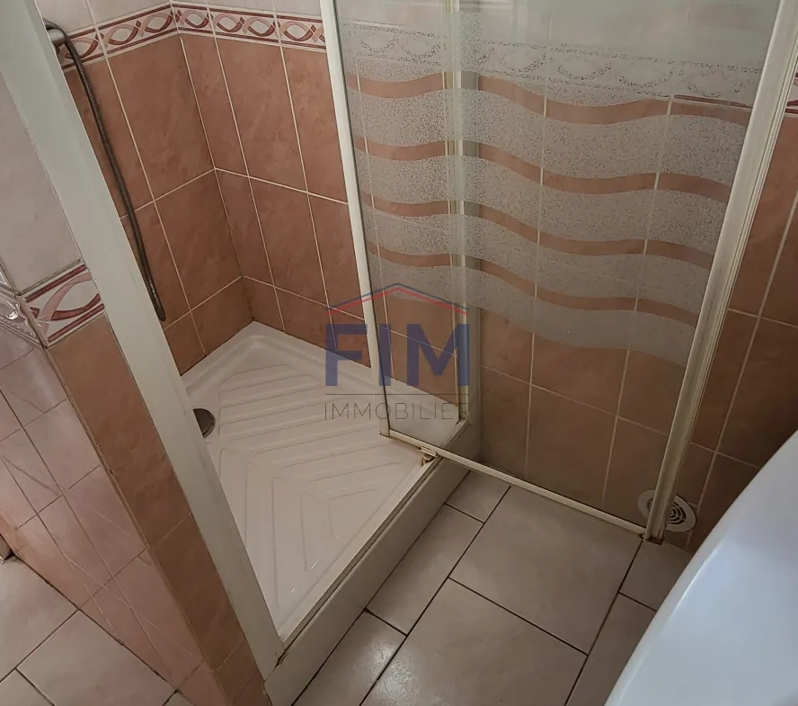 Maison lumineuse de 97 m² proche Dieppe avec 3 chambres et terrain clos 