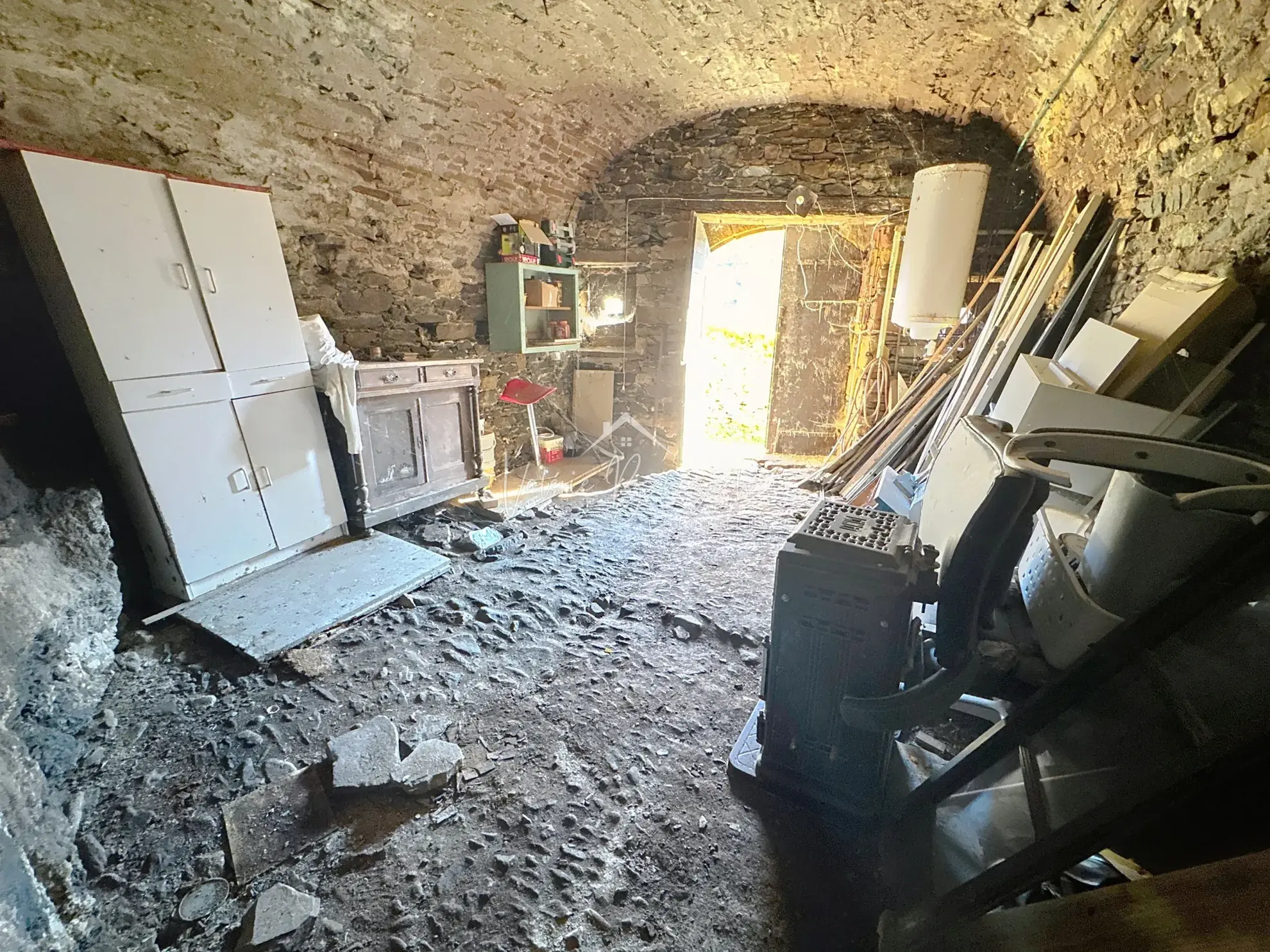 Maison en pierres avec terrasse et vue dégagée à Saint-Sernin-sur-Rance - 3 pièces 