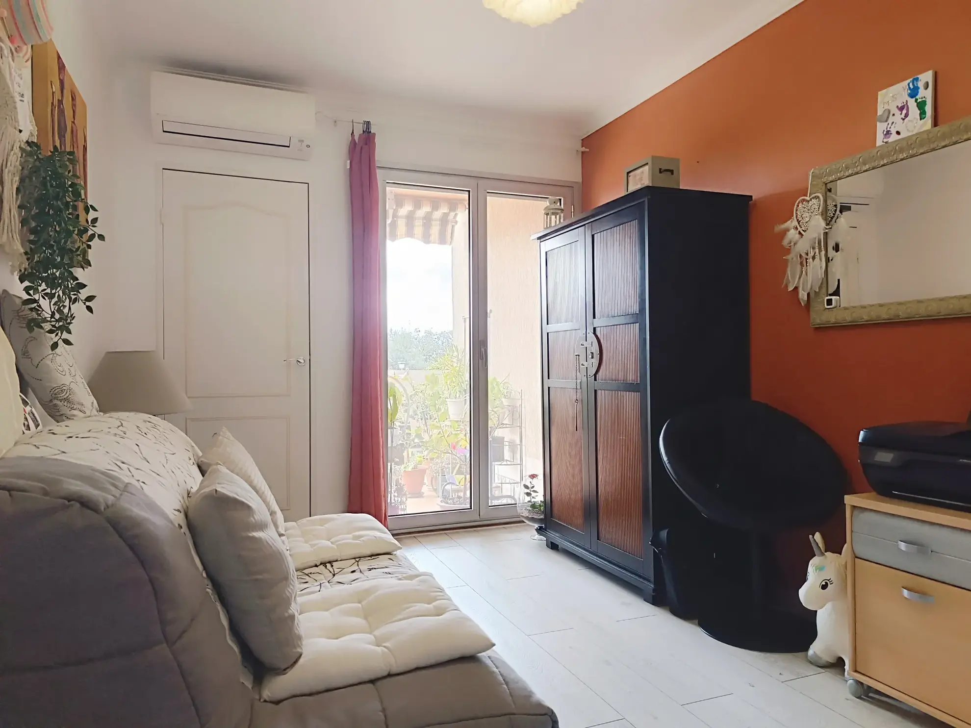 Appartement de 3 pièces avec terrasse panoramique à Grasse dans résidence seniors sécurisée 