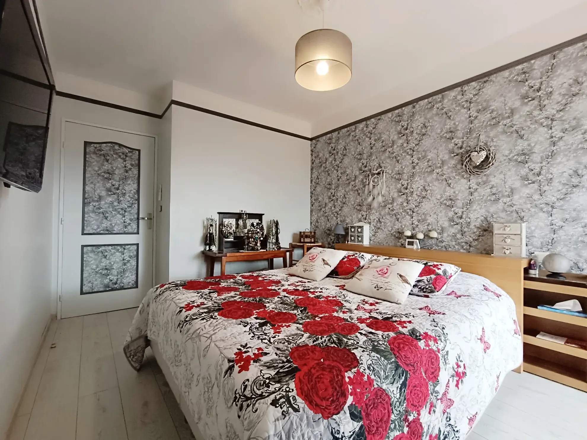 Appartement de 3 pièces avec terrasse panoramique à Grasse dans résidence seniors sécurisée 