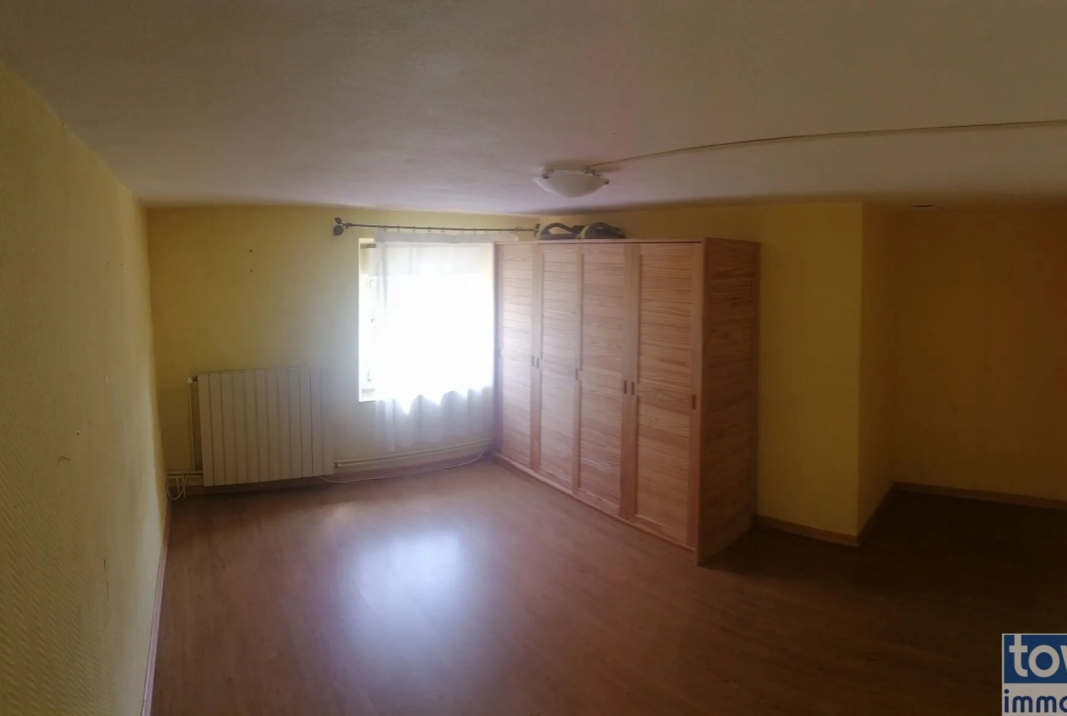 Belle maison de 140 m² avec jardin à Conthil, proche commodités 