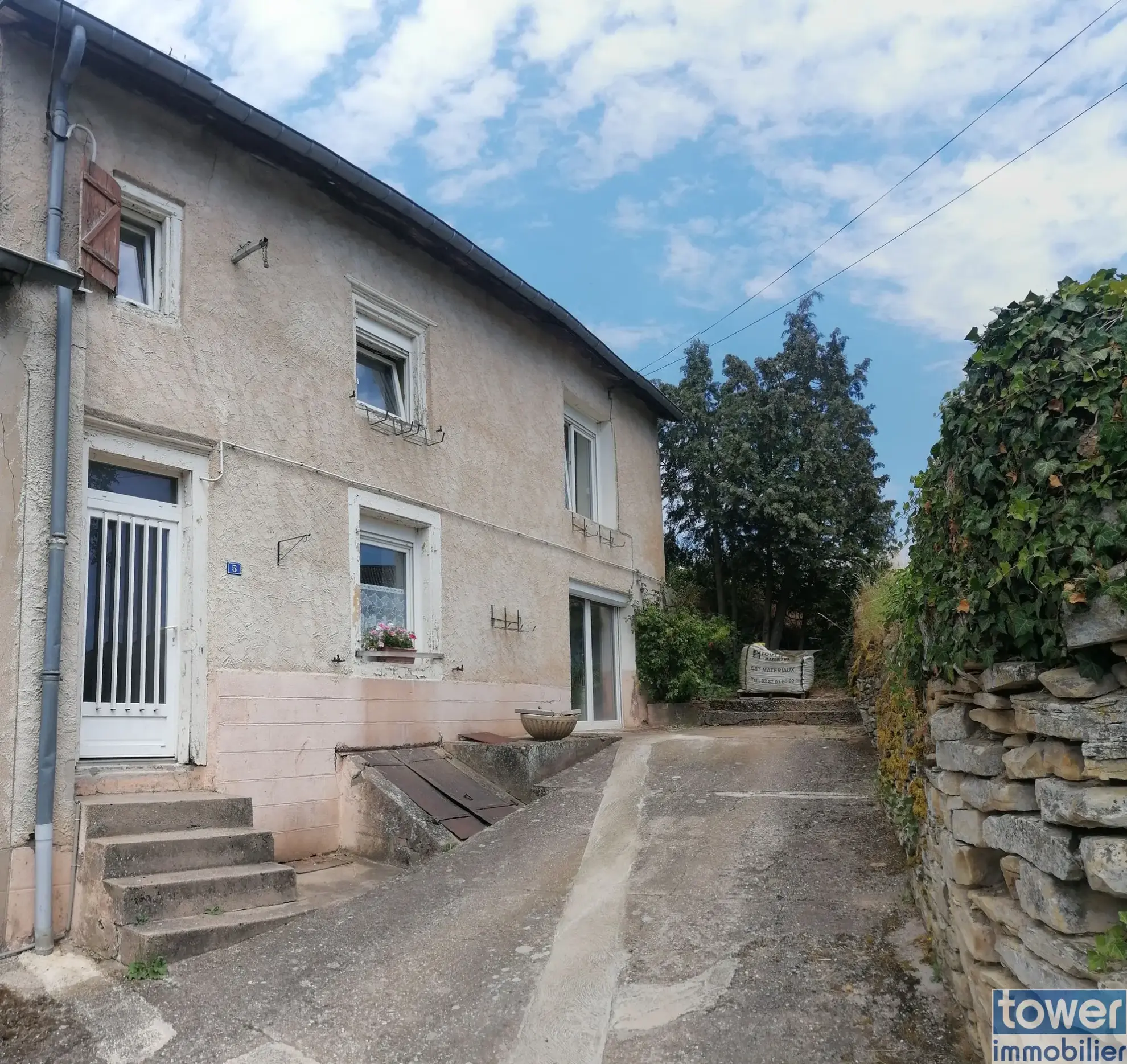 Belle maison de 140 m² avec jardin à Conthil, proche commodités 
