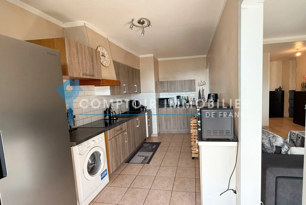 Appartement T3 lumineux avec balcons à Istres – Dernier étage avec ascenseur 