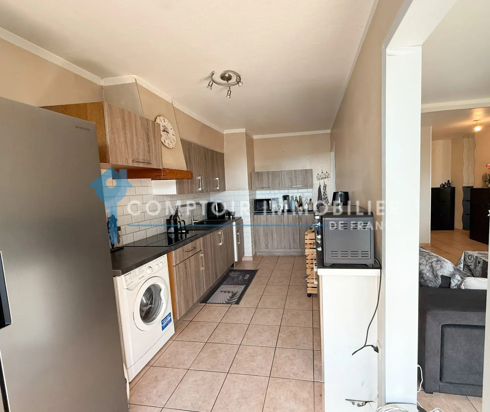Appartement T3 lumineux avec balcons à Istres – Dernier étage avec ascenseur 