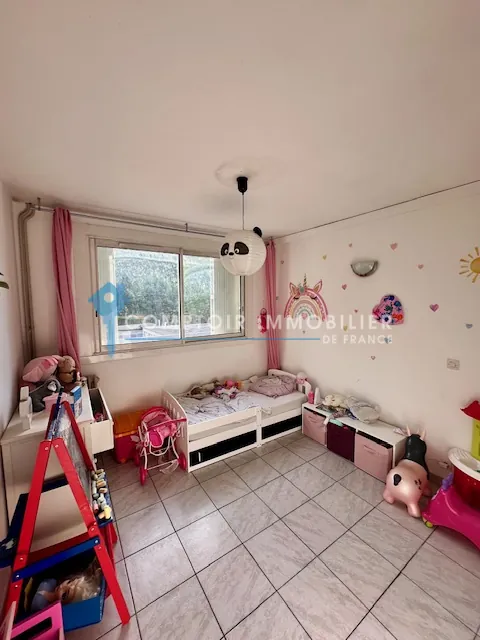 Charmant appartement T4 de 76m² à Montpellier avec balcons et ascenseur 