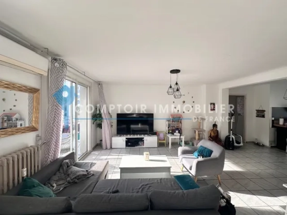 Charmant appartement T4 de 76m² à Montpellier avec balcons et ascenseur
