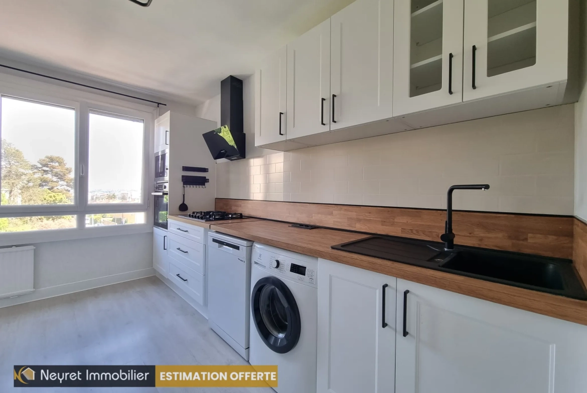Appartement T4 de 88m² avec balcon et cave à Limas, proximité parc Vermorel 