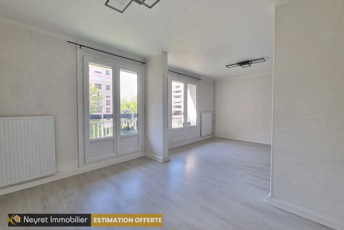 Appartement T4 de 88m² avec balcon et cave à Limas, proximité parc Vermorel 