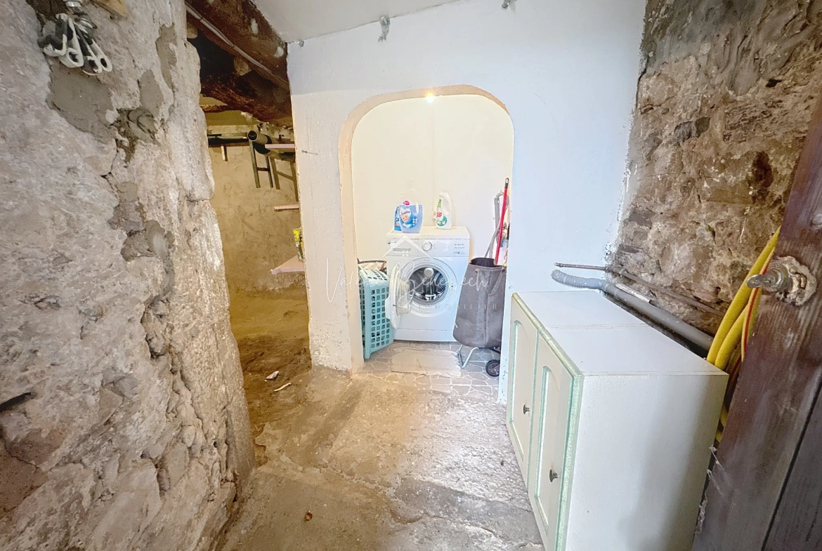 Maison de village en pierres à Saint-Félix-de-Sorgues - 41,70 m² 