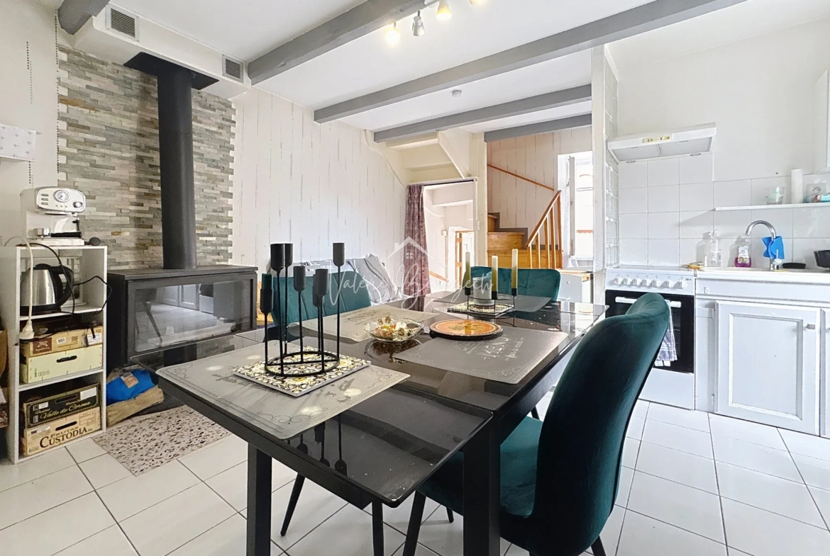 Maison de village en pierres à Saint-Félix-de-Sorgues - 41,70 m² 