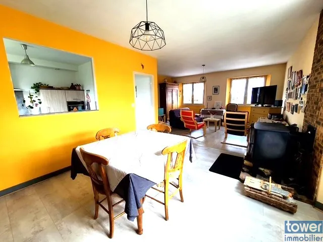Maison rénovée de 140 m² avec 5 chambres à Bourg Blanc, proche de Brest et des plages 