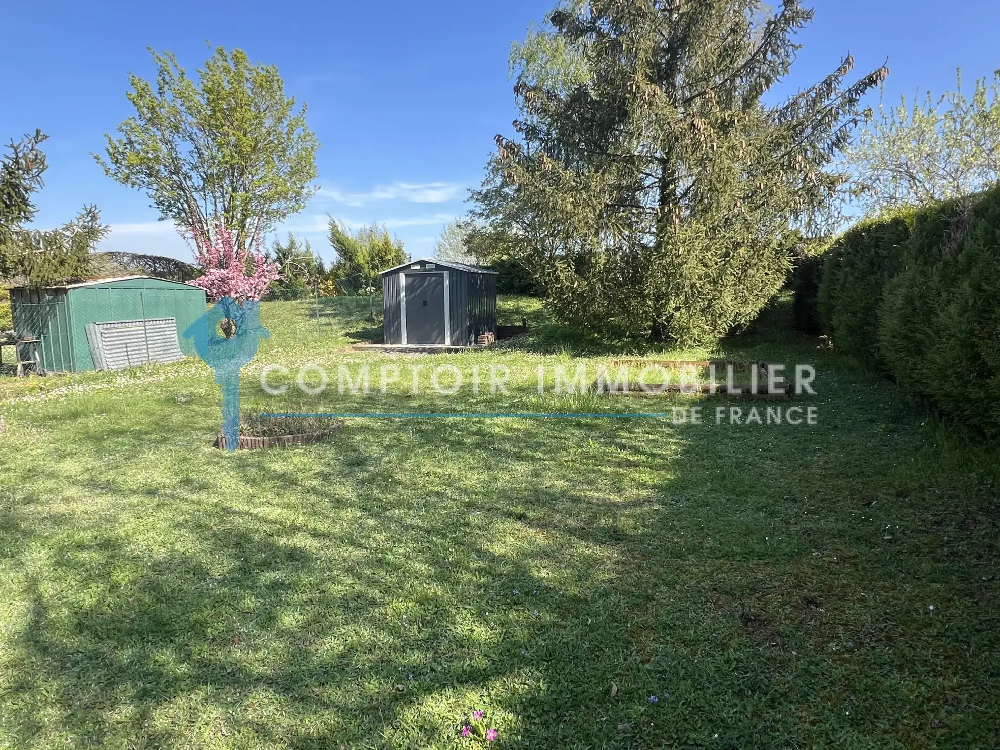 Maison individuelle avec jardin à La Ferté Alais en vente 
