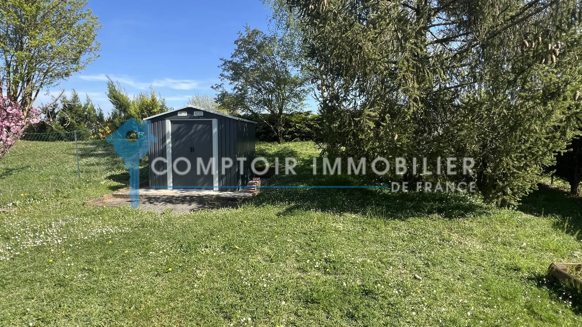 Maison individuelle avec jardin à La Ferté Alais en vente 