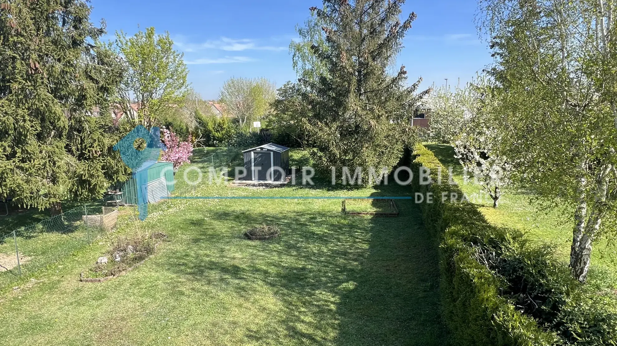 Maison individuelle avec jardin à La Ferté Alais en vente 