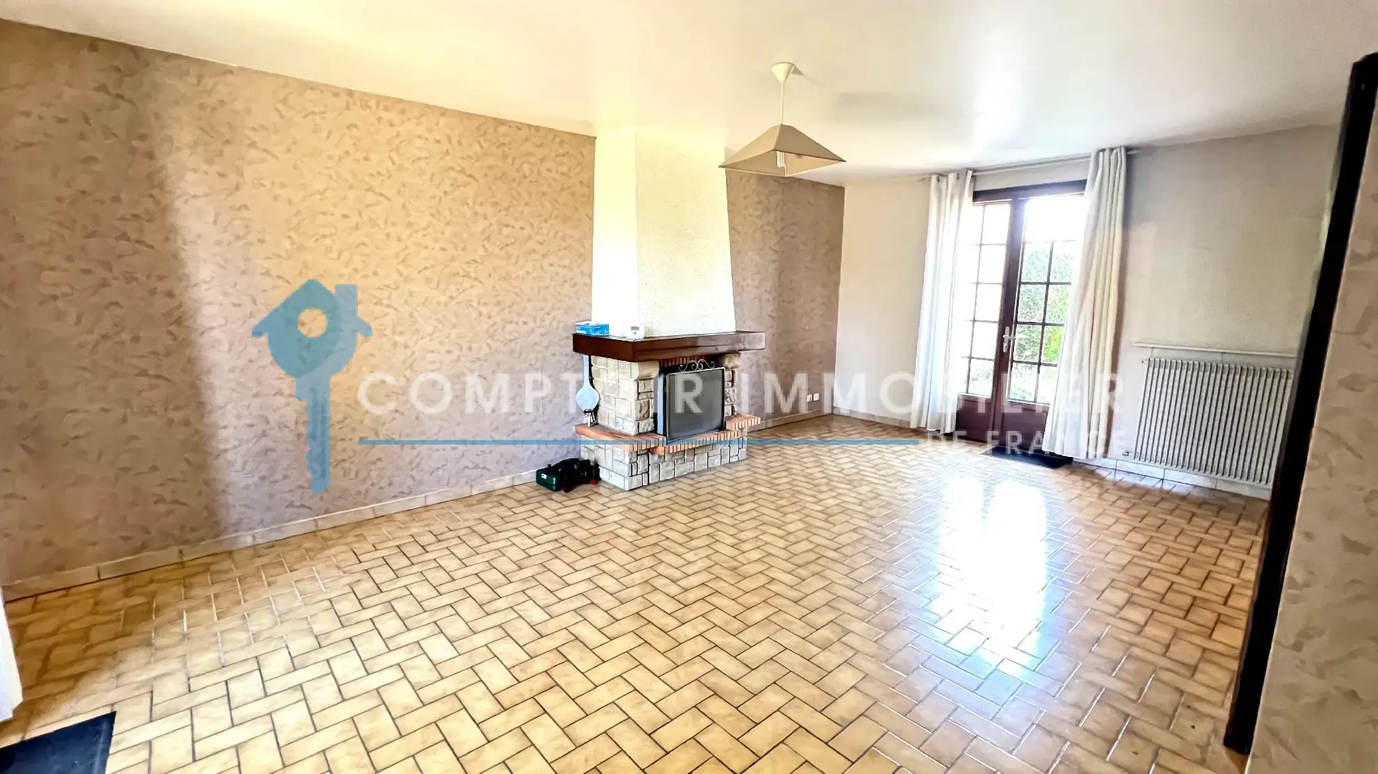 Maison individuelle avec jardin à La Ferté Alais en vente 