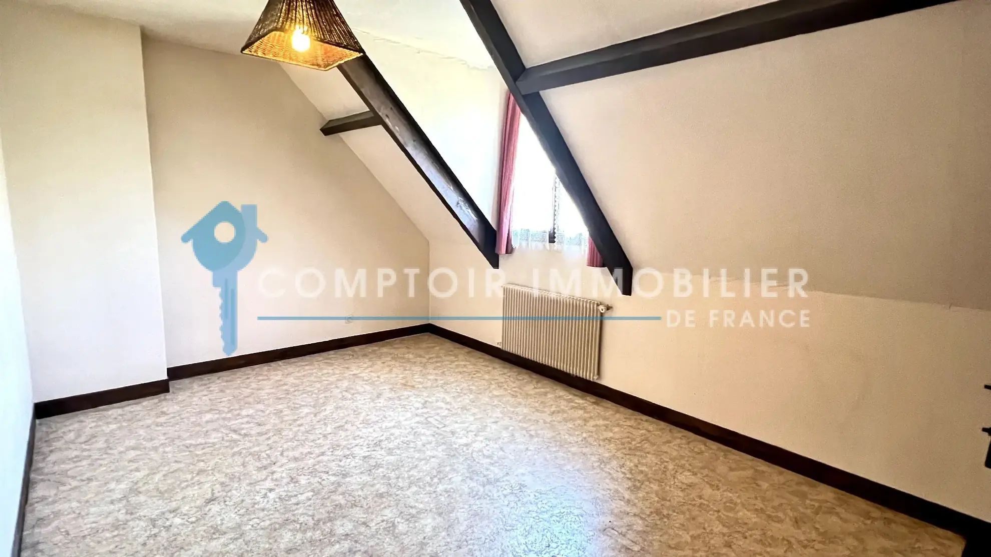 Maison individuelle avec jardin à La Ferté Alais en vente 