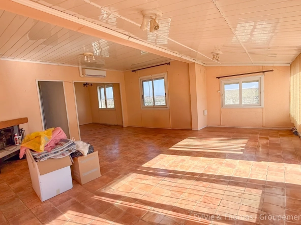 Maison à rénover de 91 m² avec vue sur le Mont Ventoux à Orange