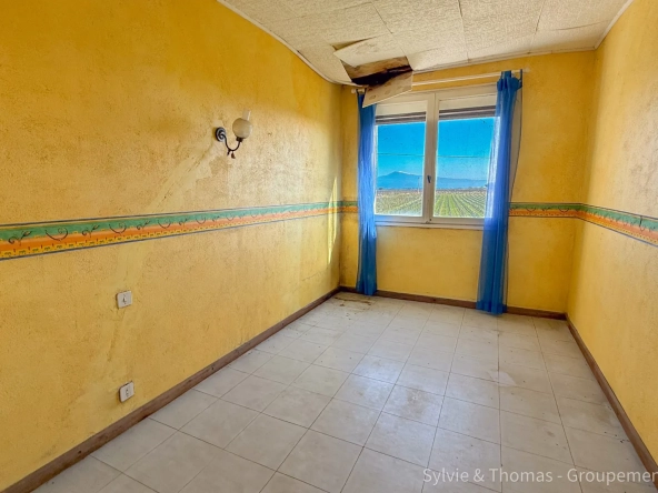 Maison à rénover avec vue exceptionnelle sur Mont Ventoux à Orange 
