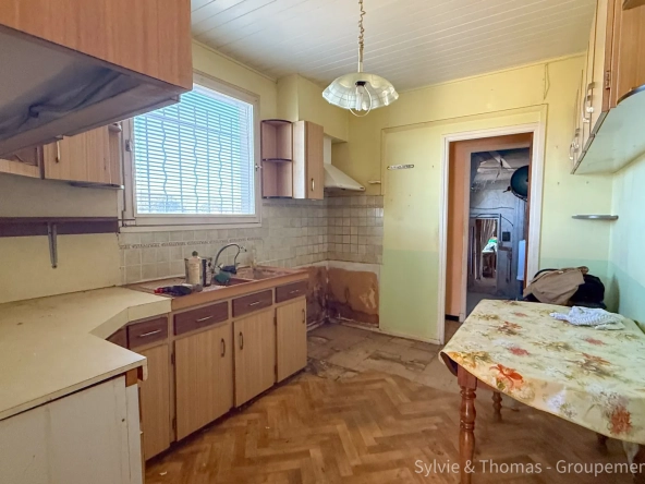Maison à rénover avec vue exceptionnelle sur Mont Ventoux à Orange 