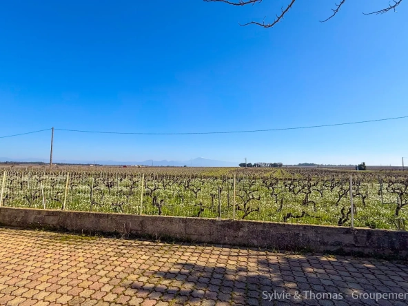 Maison à rénover avec vue exceptionnelle sur Mont Ventoux à Orange 