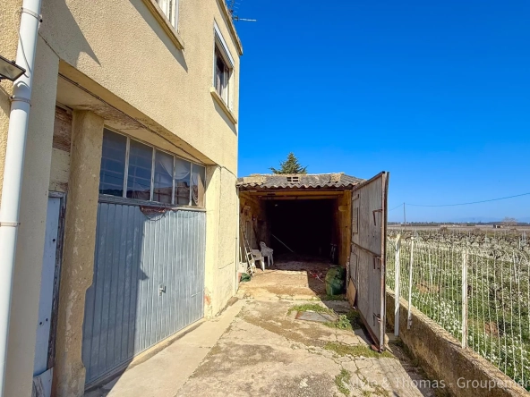 Maison à rénover avec vue exceptionnelle sur Mont Ventoux à Orange 