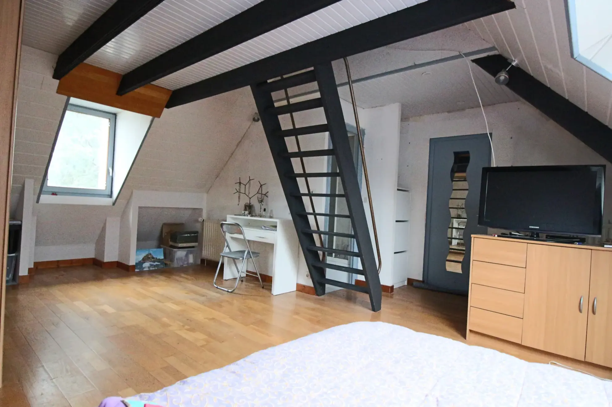 Maison à vendre à Pont-Pean – Grand potentiel et emplacement privilégié 