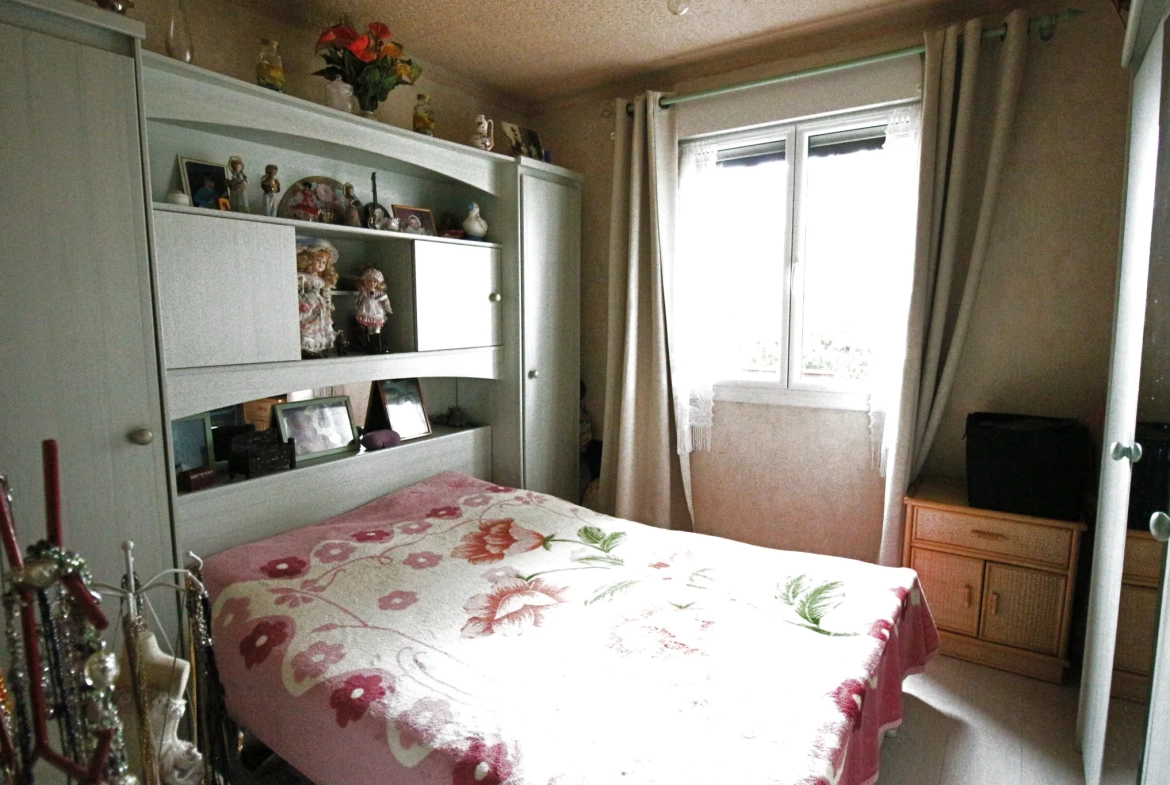 Maison à vendre à Pont-Pean – Grand potentiel et emplacement privilégié 