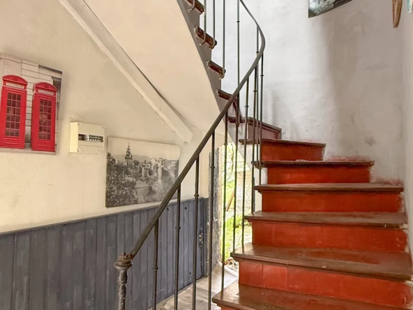 Maison de village à Caderousse avec fort potentiel de rénovation de 117 m² 