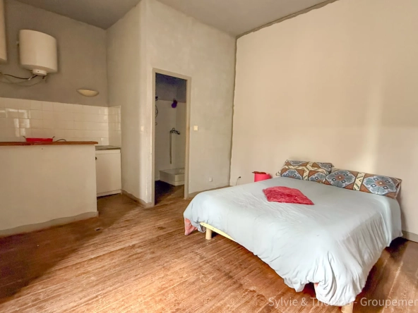 Maison de village à Caderousse avec fort potentiel de rénovation de 117 m² 