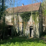 Maison à rénover de 87 m² à Villemareuil, proche des commodités