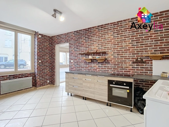 Maison de village avec 2 chambres à Saint-Martin d'Estreaux - Achat immobilier