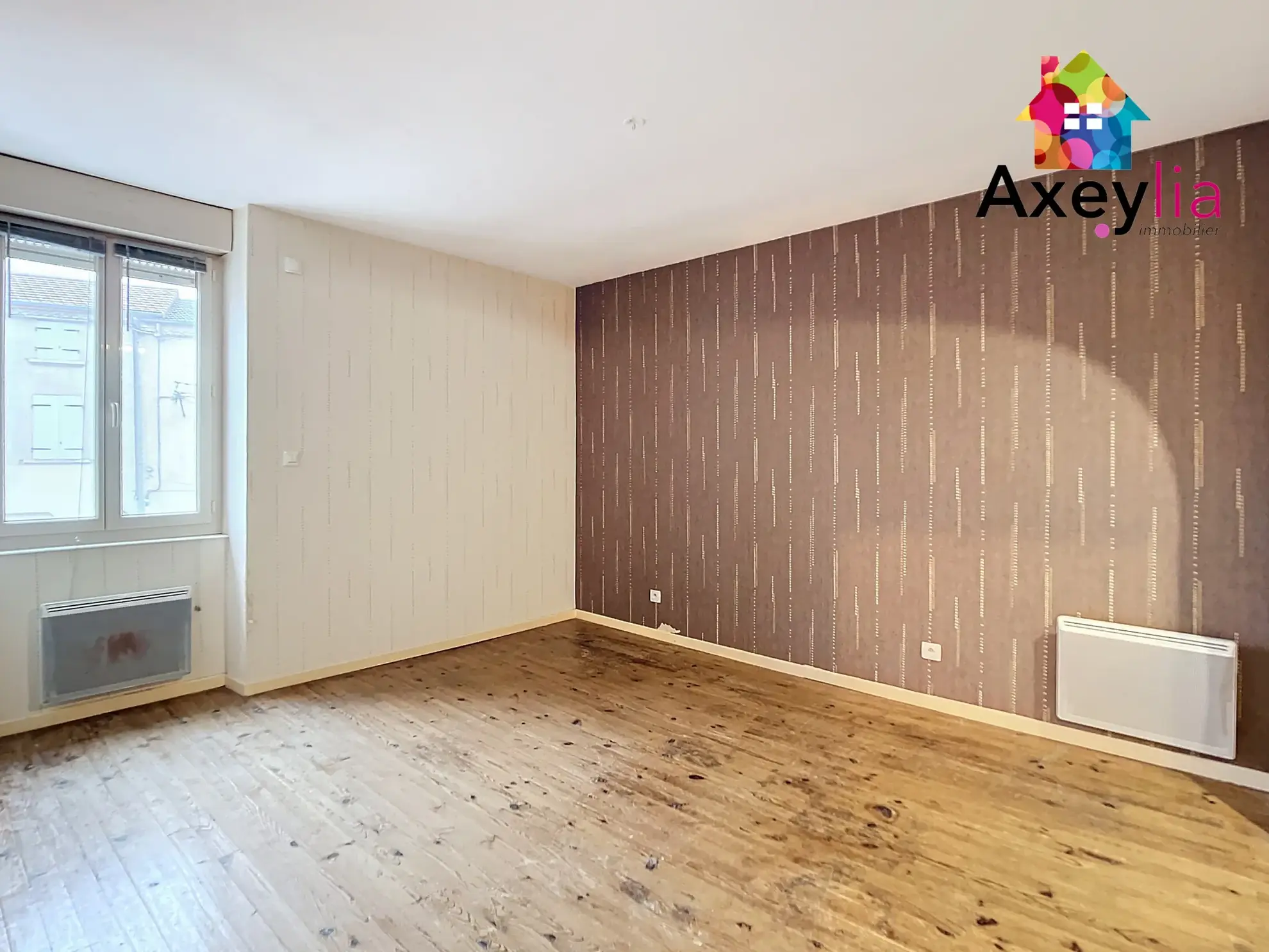 Maison de village avec 2 chambres à Saint-Martin d'Estreaux - Achat immobilier 
