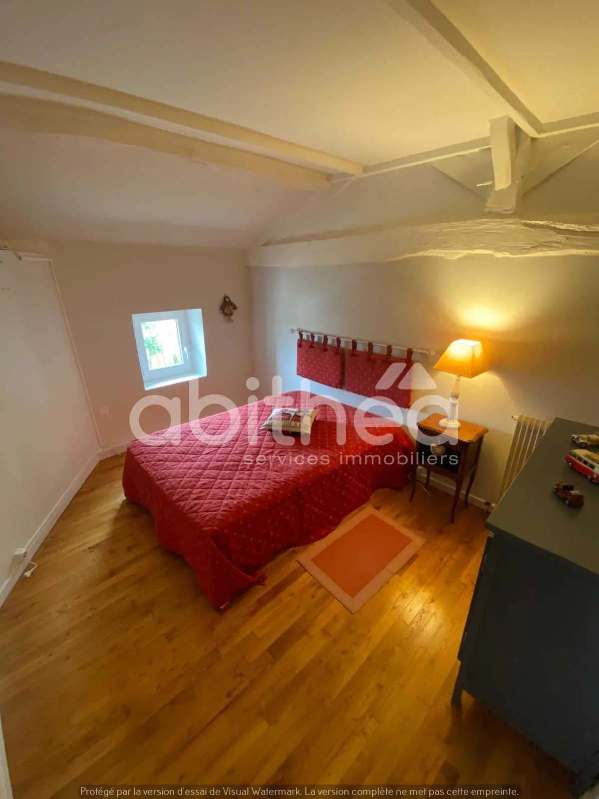 Charmante maison de 173 m² avec terrain arboré à Chasseneuil sur Bonnieure 