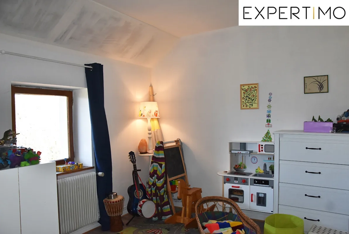 Maison à vendre à Servant de 200 m² avec dépendances et vue sur la vallée de la Sioule 