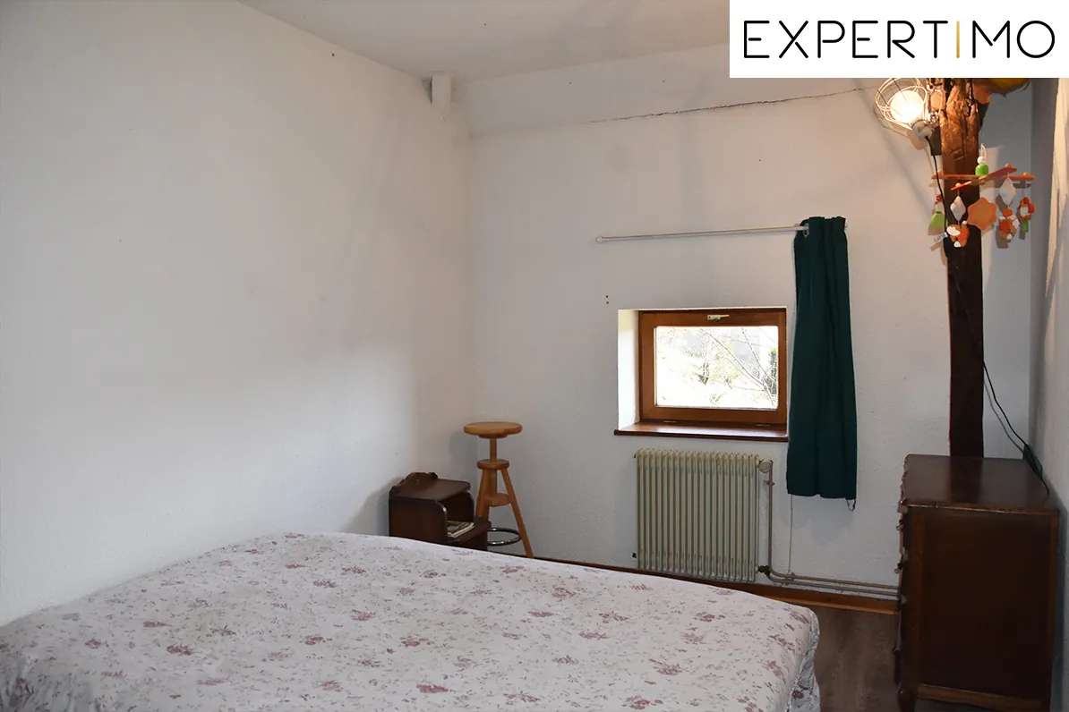 Maison à vendre à Servant de 200 m² avec dépendances et vue sur la vallée de la Sioule 