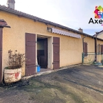 Maison à vendre à Saint-Denis-de-Cabanne avec potentiel de rénovation et plusieurs possibilités d'aménagement