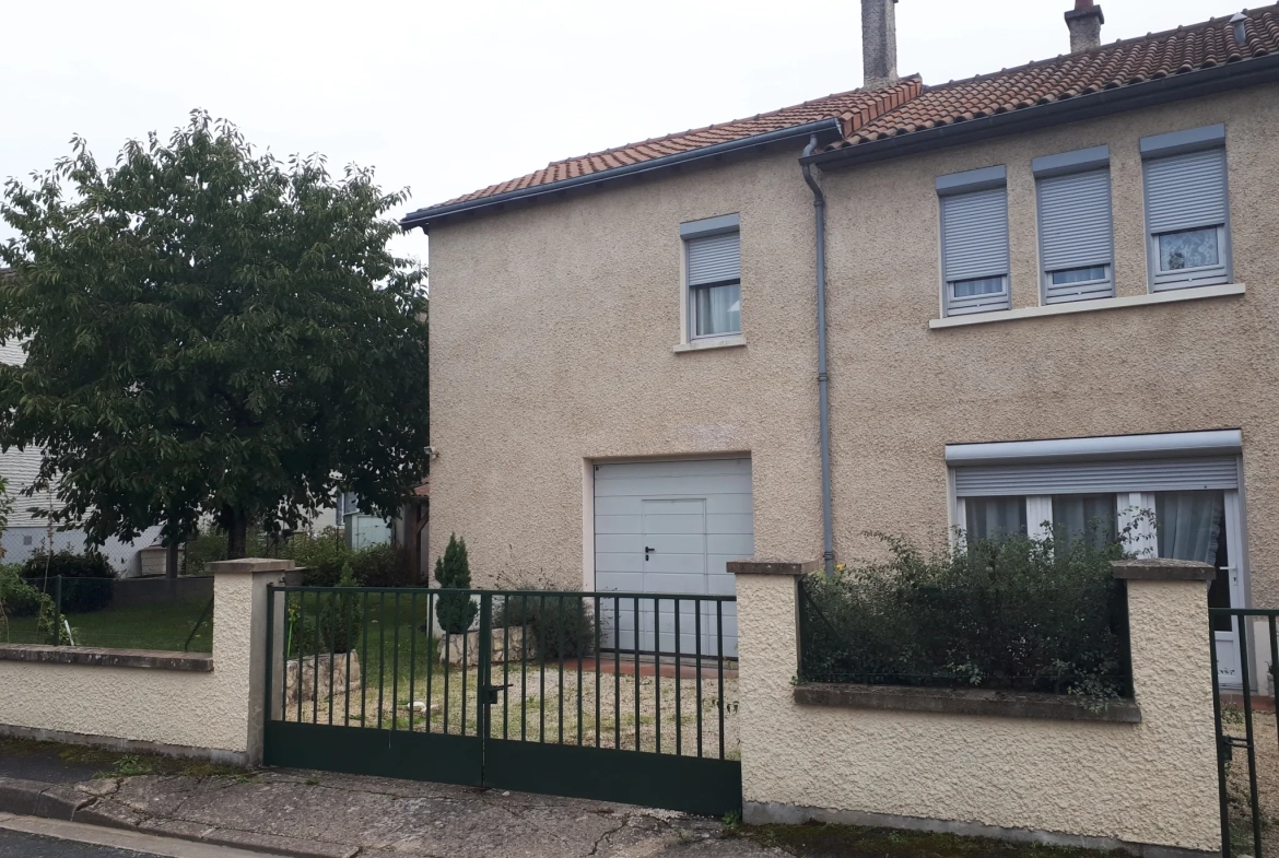 Charmante maison de 166 m² à vendre à Chatellerault avec jardin et garage 