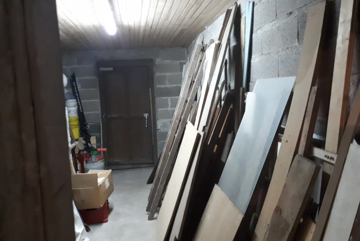 Charmante maison de 166 m² à vendre à Chatellerault avec jardin et garage 