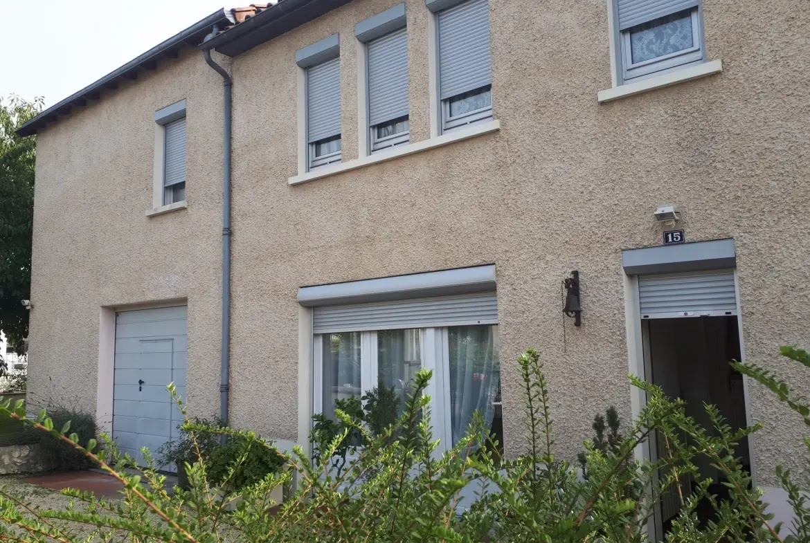 Charmante maison de 166 m² à vendre à Chatellerault avec jardin et garage 
