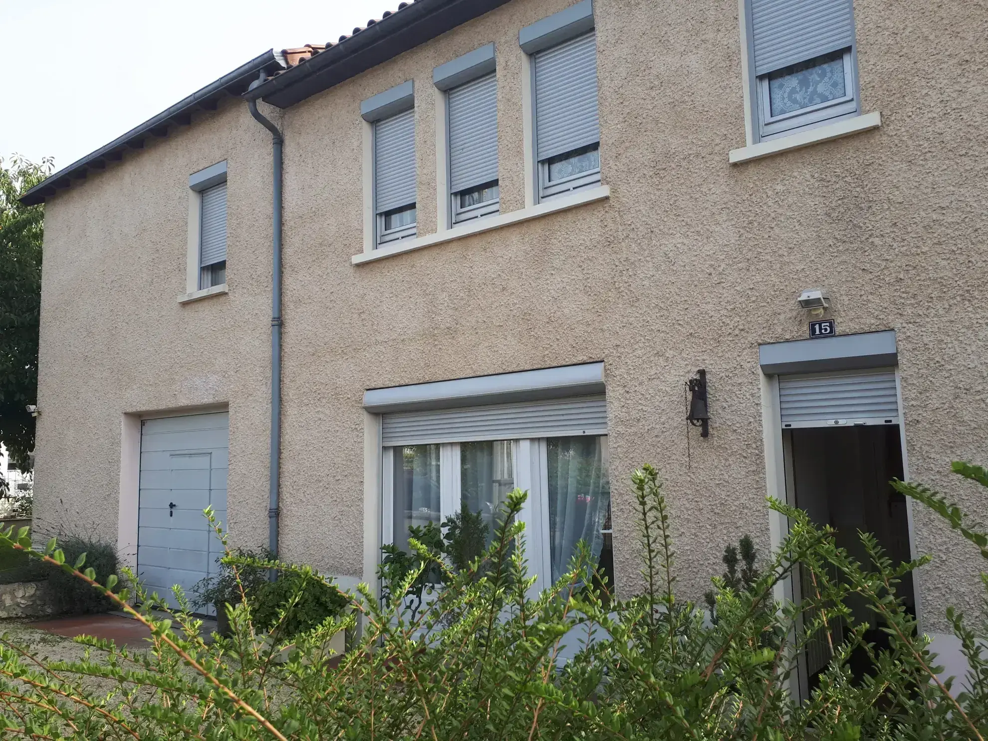 Charmante maison de 166 m² à vendre à Chatellerault avec jardin et garage 