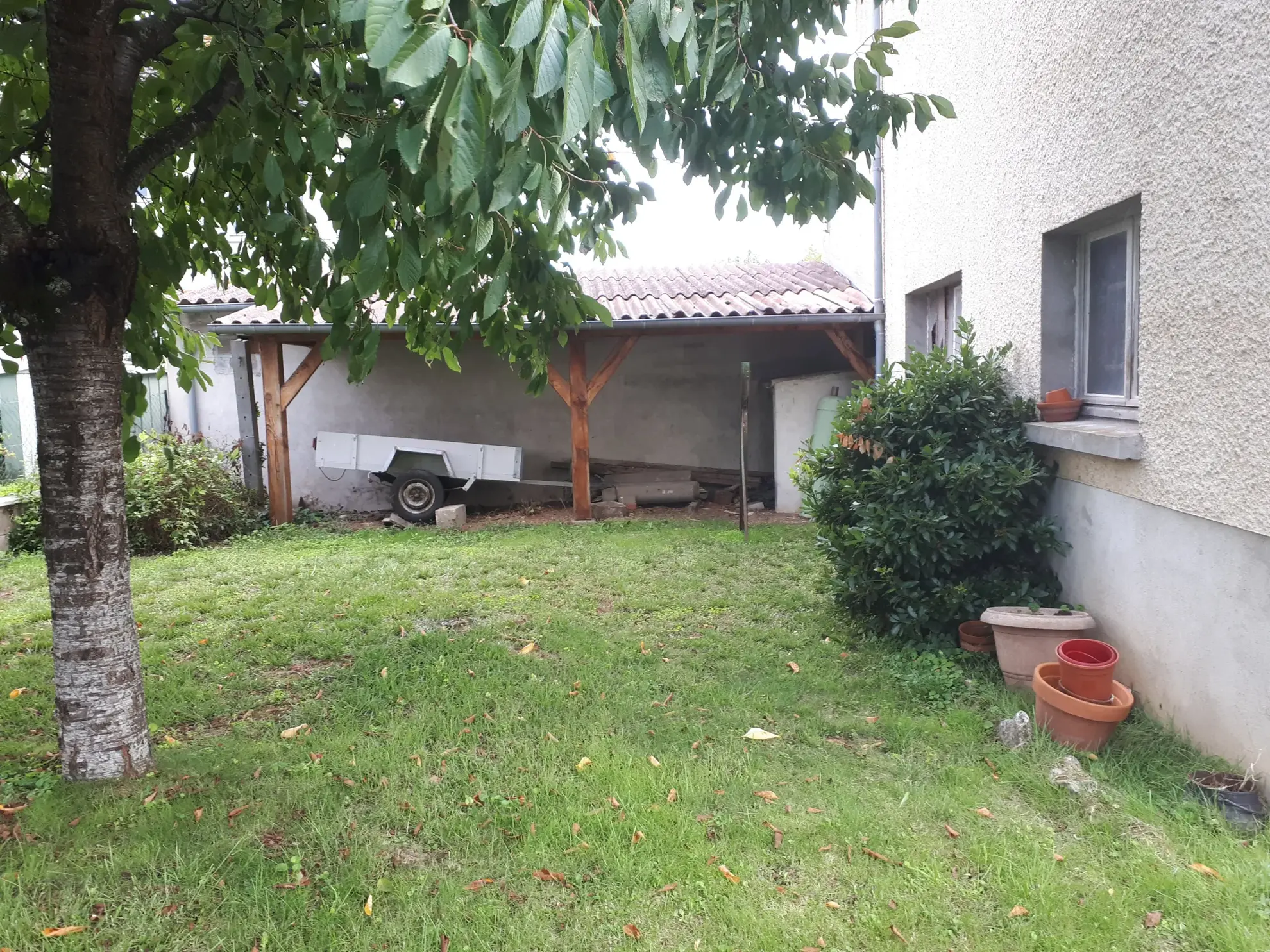Charmante maison de 166 m² à vendre à Chatellerault avec jardin et garage 