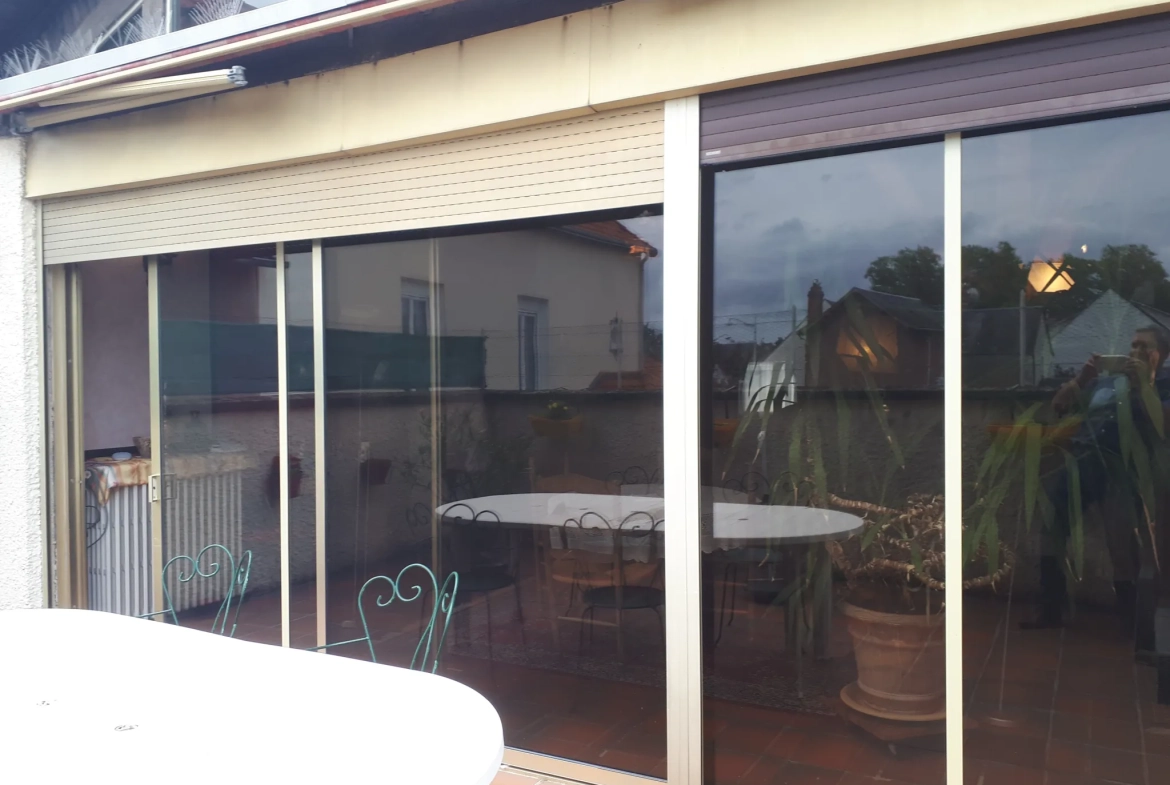 Charmante maison de 166 m² à vendre à Chatellerault avec jardin et garage 